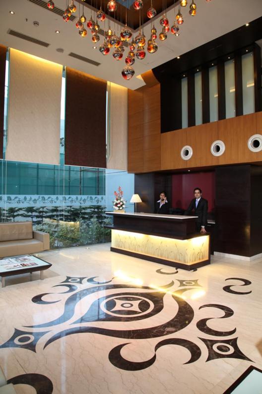 Treehouse Queens Pearl Gurgaon Eksteriør billede