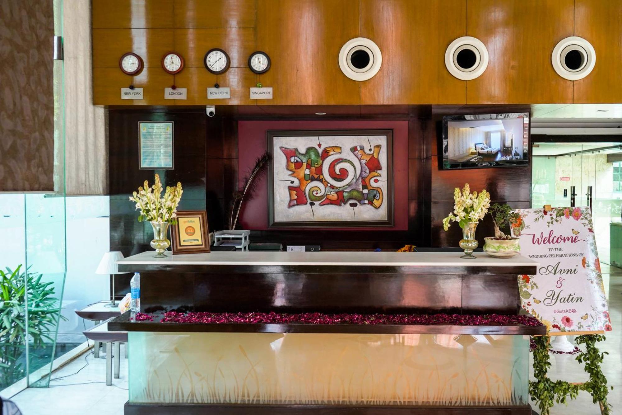 Treehouse Queens Pearl Gurgaon Eksteriør billede