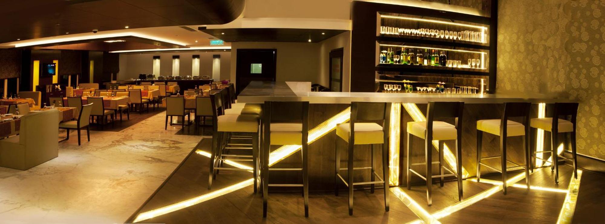 Treehouse Queens Pearl Gurgaon Eksteriør billede